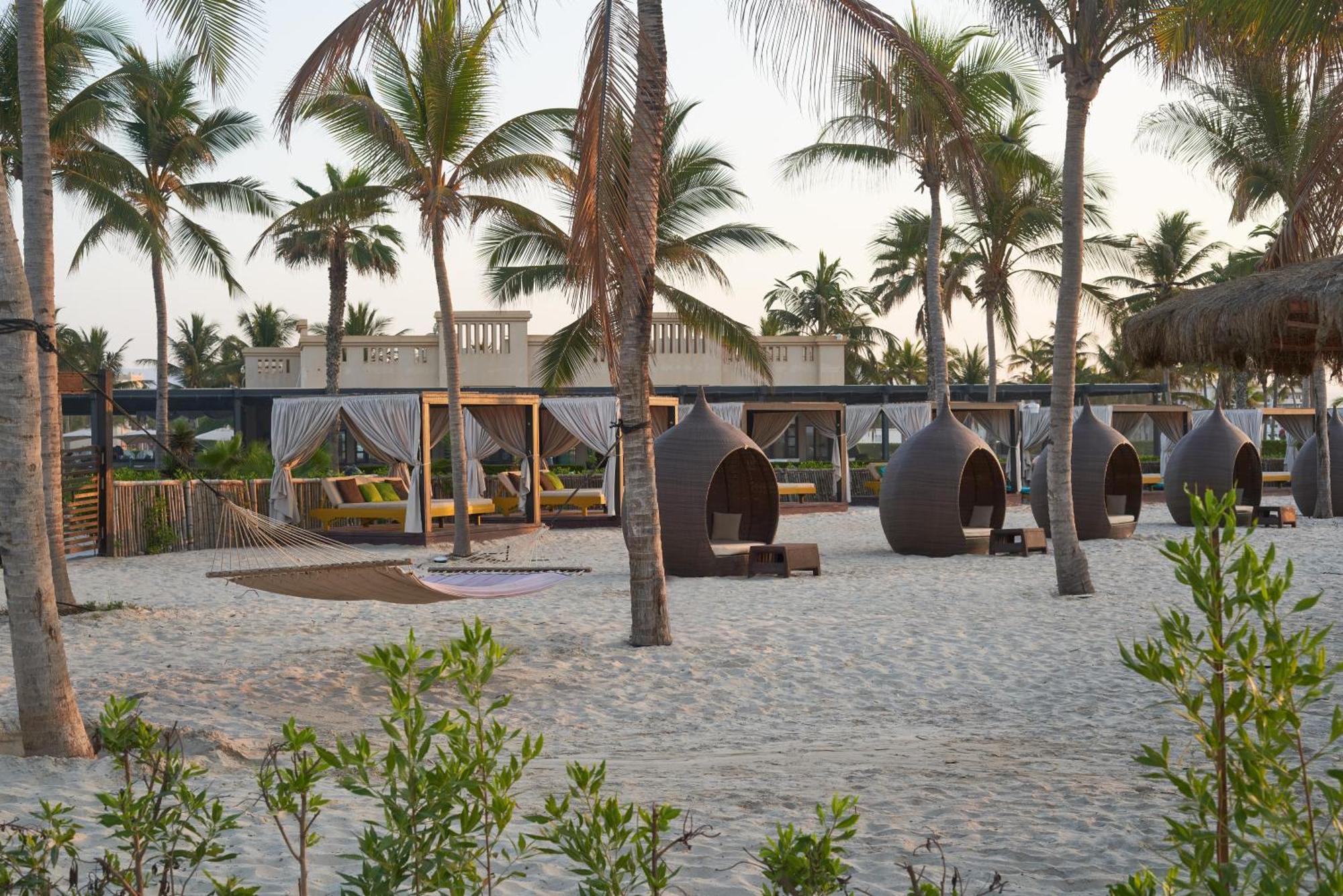 살랄라 로타나 리조트 외부 사진 Beach at Jumeirah Beach Hotel
