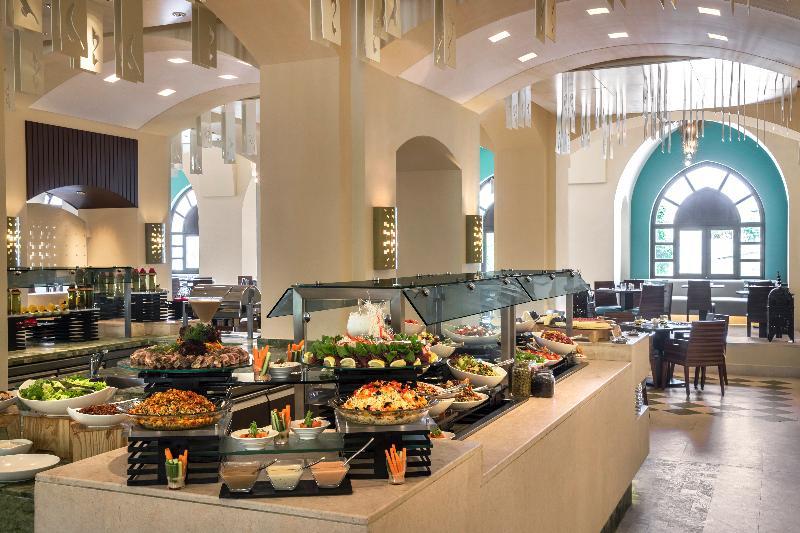 살랄라 로타나 리조트 외부 사진 The buffet at the Grand Hyatt Hotel, Amman, Jordan